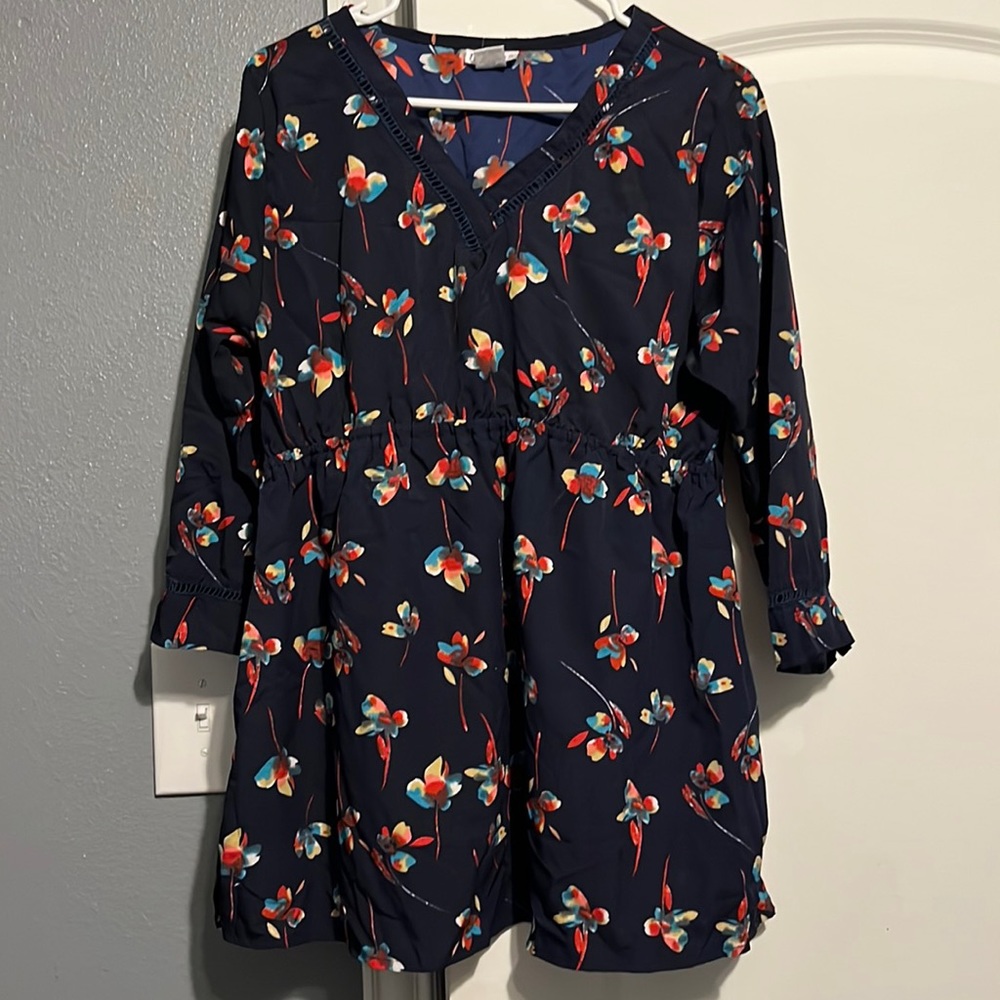 Floral maternity shirt